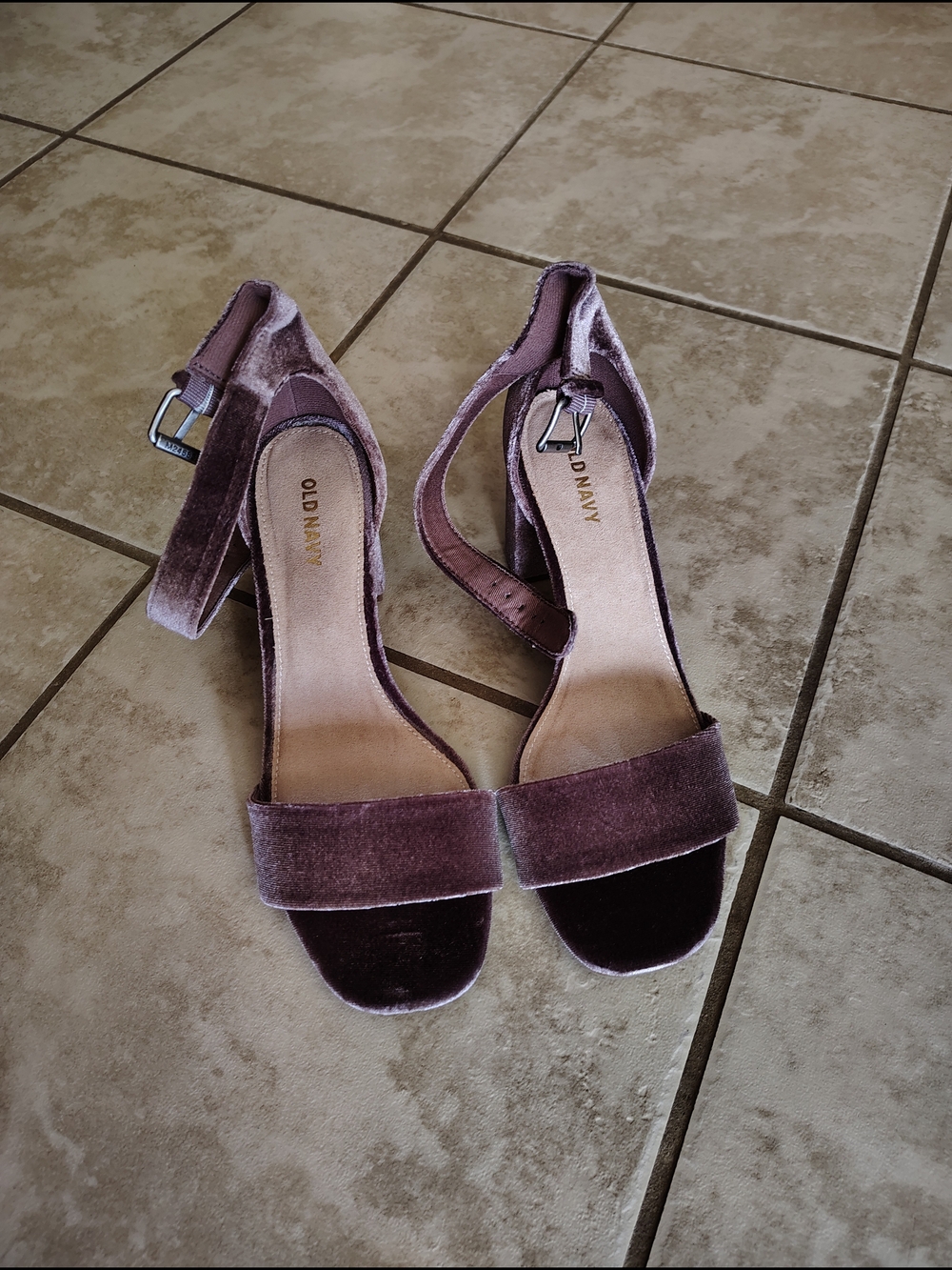 Old Navy Women's Velvet Ankle-Strap Sandals in Mauve